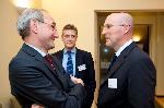 Johan De Leenheer, Michel Schotte (co-voorzitter Axxon, Kwaliteit in kinesitherapie) en Danil Kroes (voorzitter IBR)